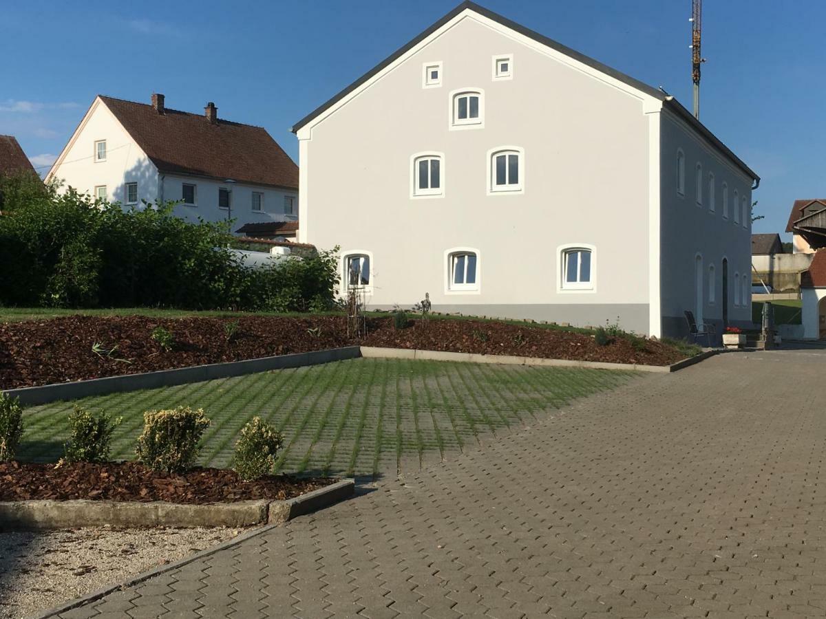 Ferienwohnung Zum Dorfwirt Riedenburg Extérieur photo